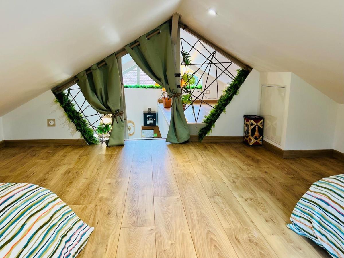 Charmant Chalet En Bord De Seine Saint-Pierre-du-Vauvray Εξωτερικό φωτογραφία